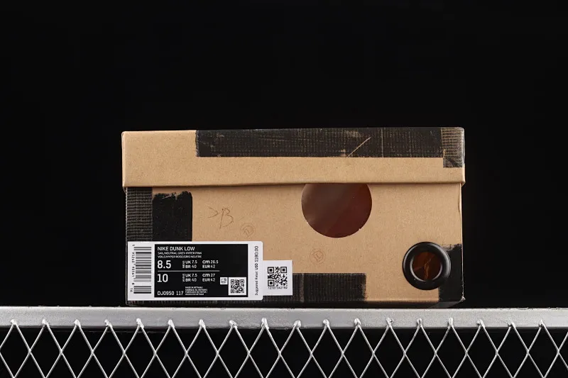 All Categories Nk SB Dunk Series Nk SB Dunk Low Low-top Sneakers Pure Original Version OF x Nk Dunk Low OW Suede SB Smash Backboard Fashion Casual Sneakers DJ0950-117
